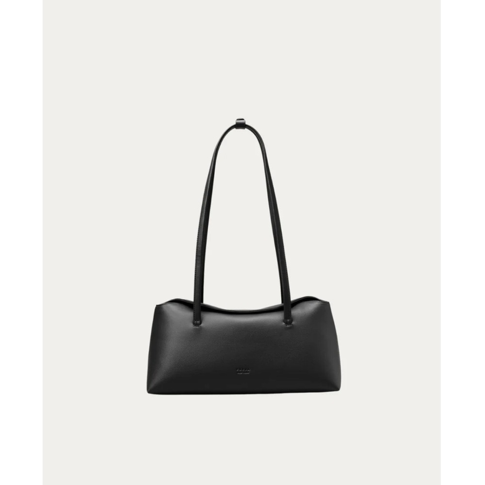 Elegant Black Leather Shoulder Bag